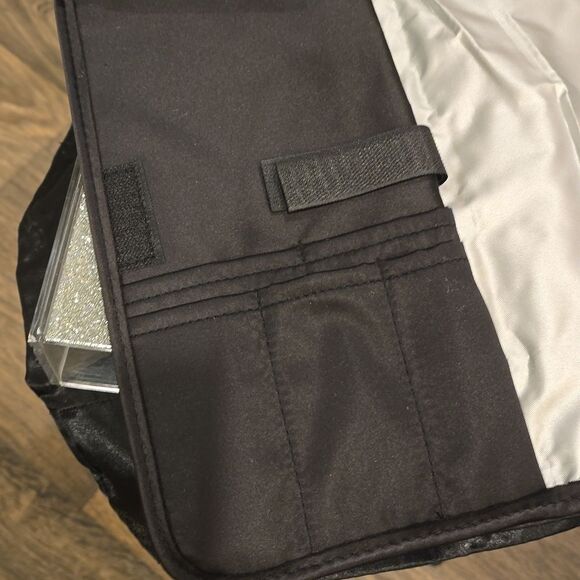 Caboodles Flat Hot Hair Tools Holder - Picture 8 of 10